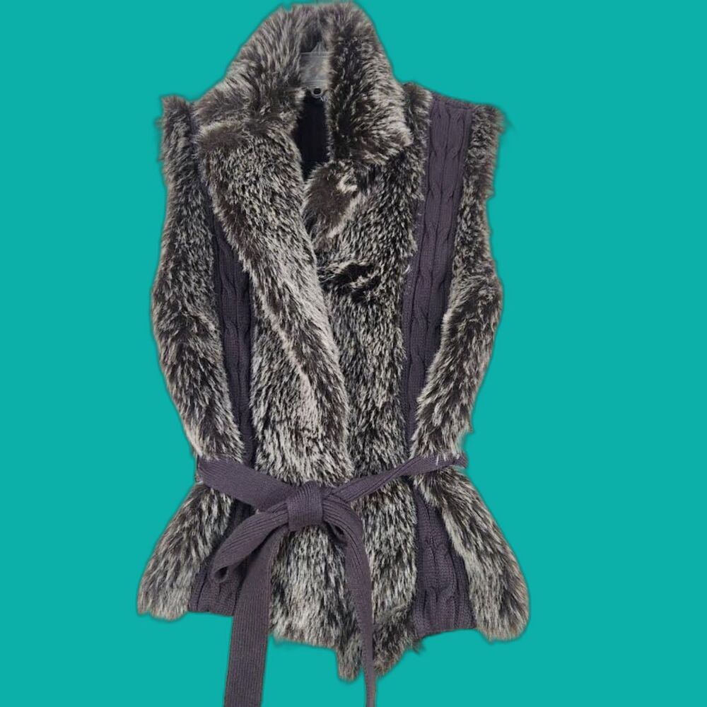 XOXO Women's Faux Fur and Knit Vest. Brown & Gray Size Medium